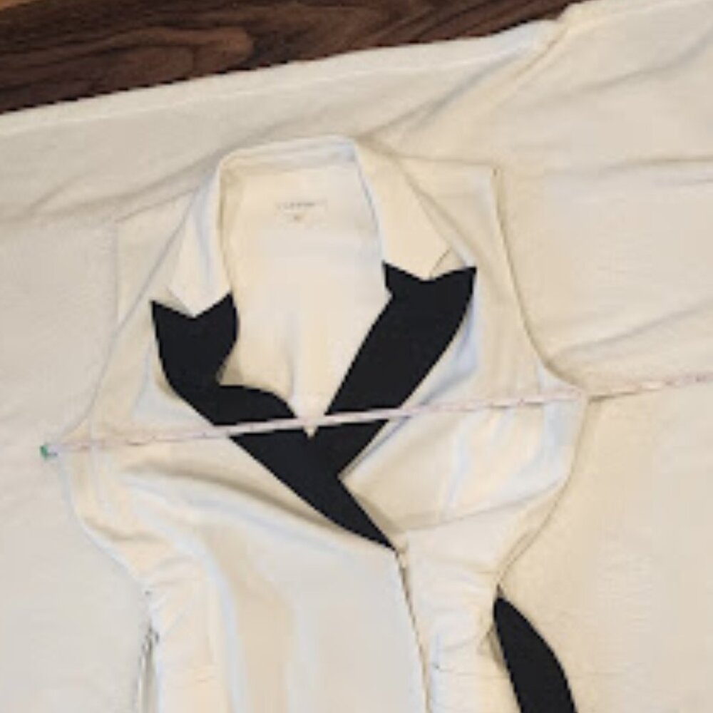 Calvin Klein dress white with black neck trim and black, white belt. Size 12 - Picture 6 of 8